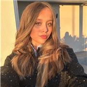 je vais enseigner la matière de droit. Je peux aider pour la préparation du baccalauréat et également pour des devoirs